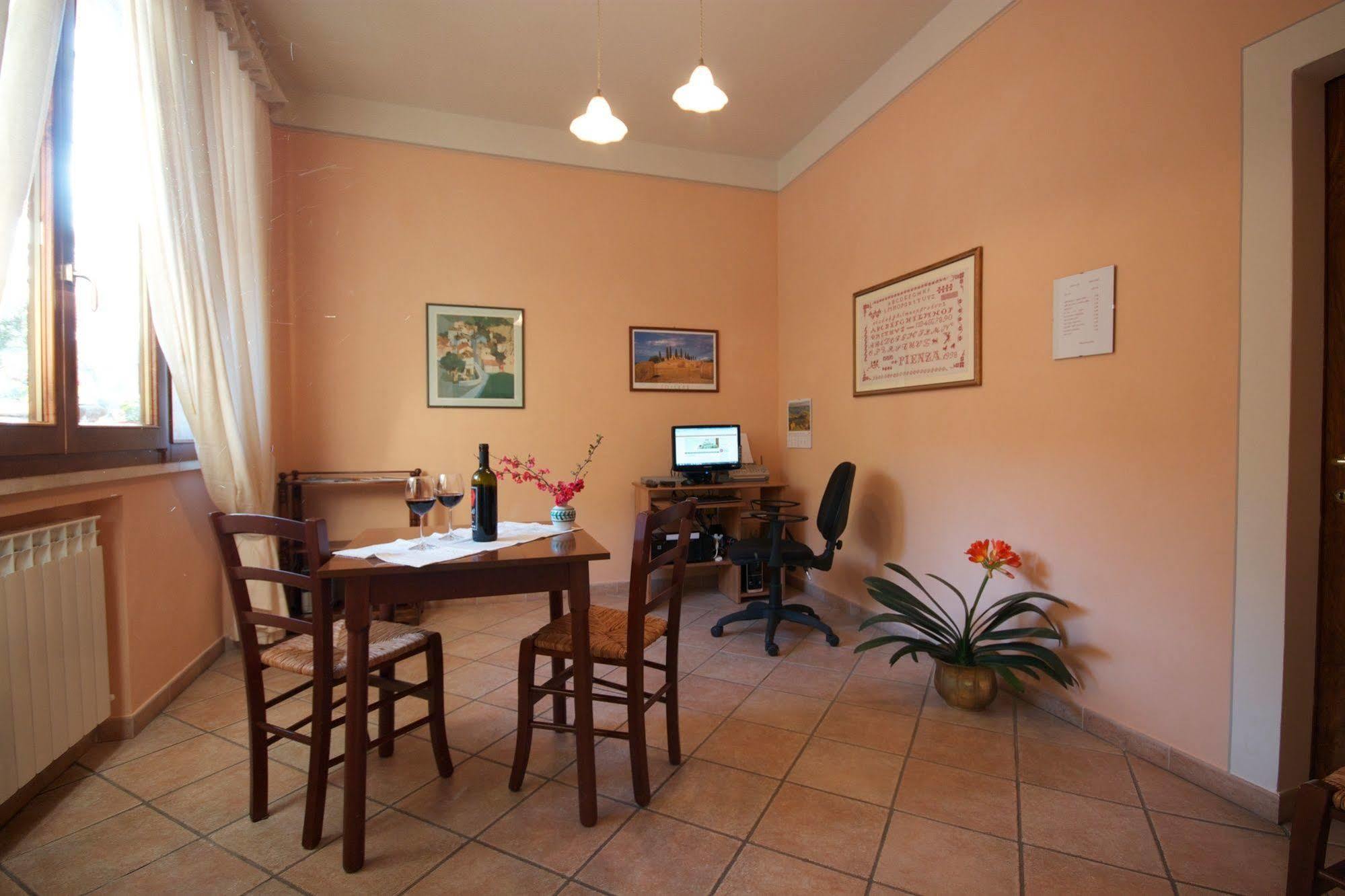 Camere Andrei Pienza Exterior photo
